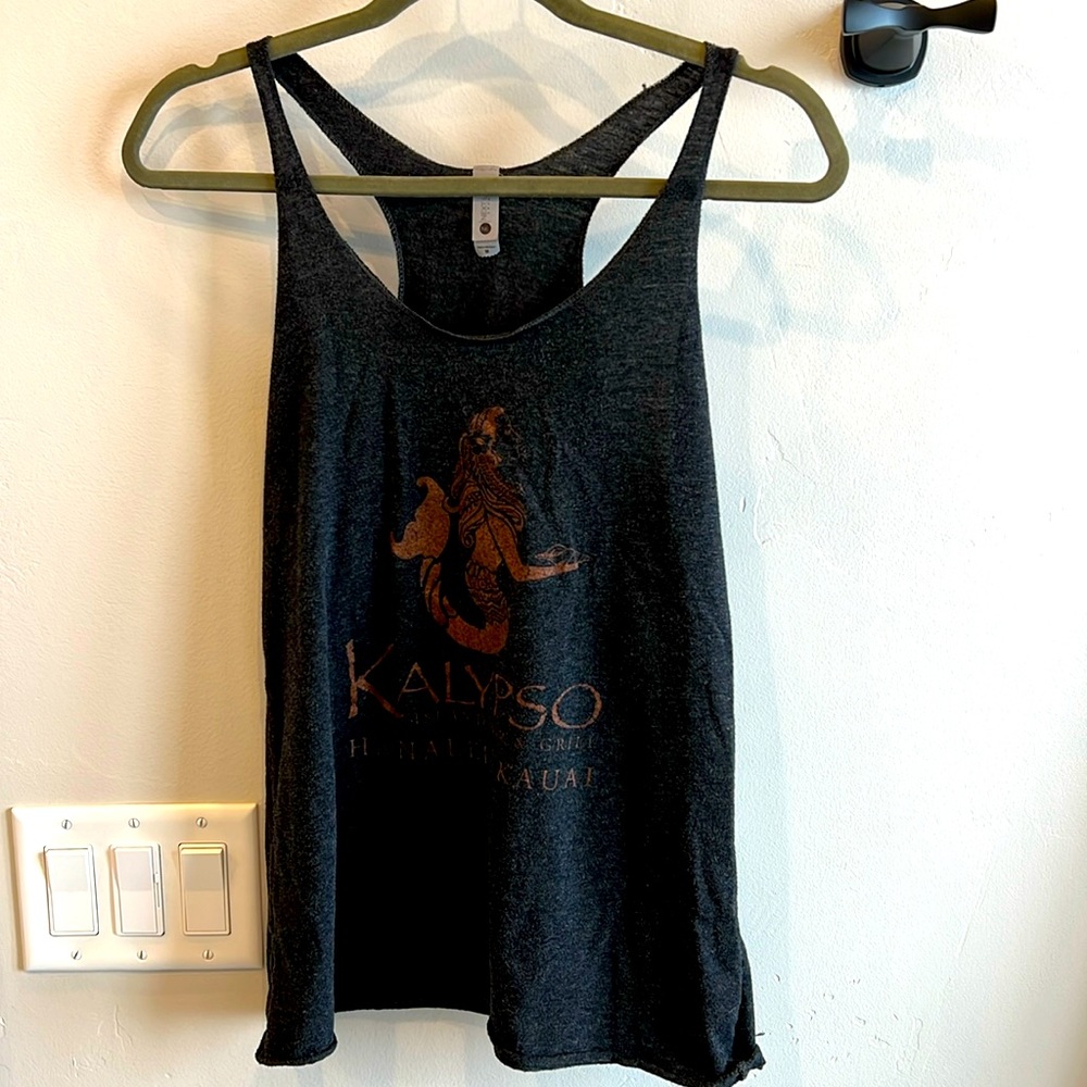 Kalypso Island Bar & Grill of Hanalei, Kauai tank, size M, dark gray & copper